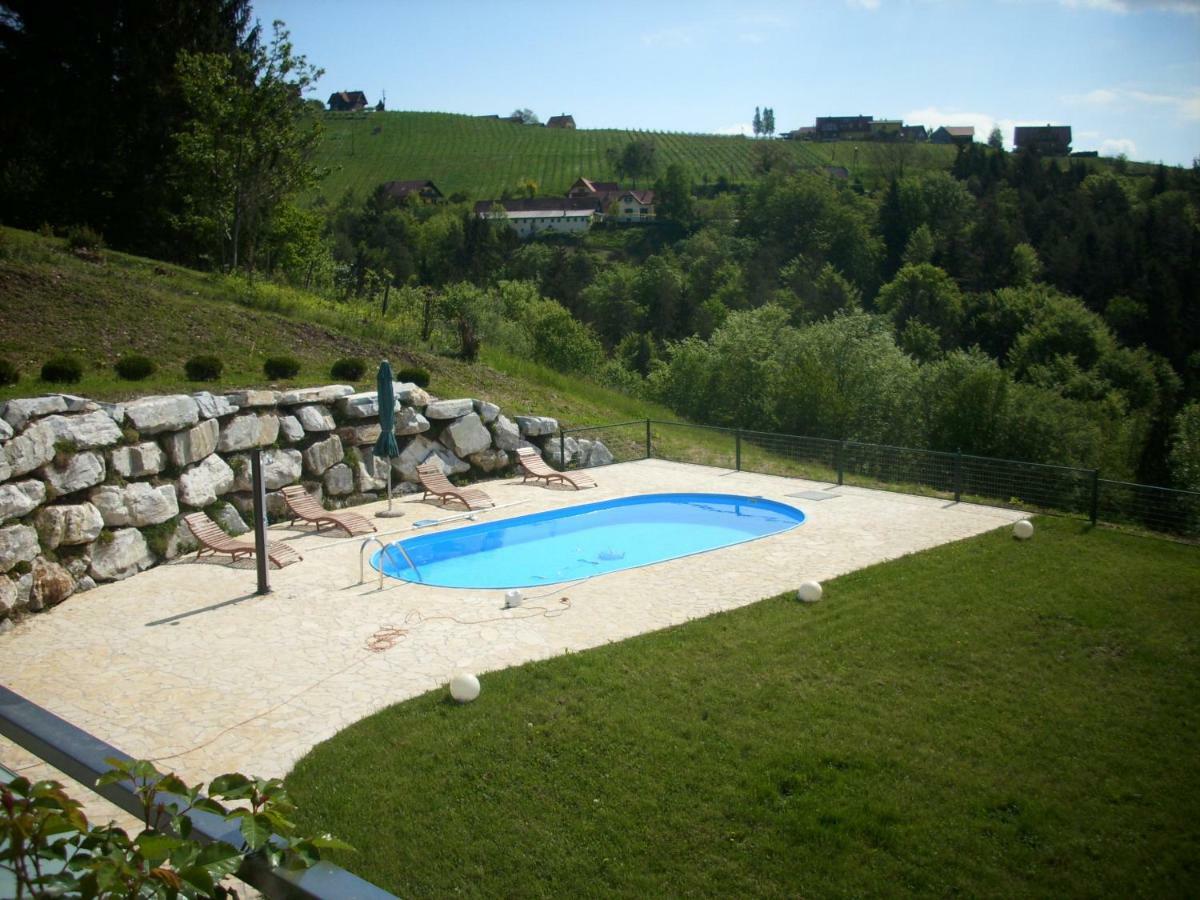 Gaestehaus Maxltoni Kitzeck im Sausal Luaran gambar
